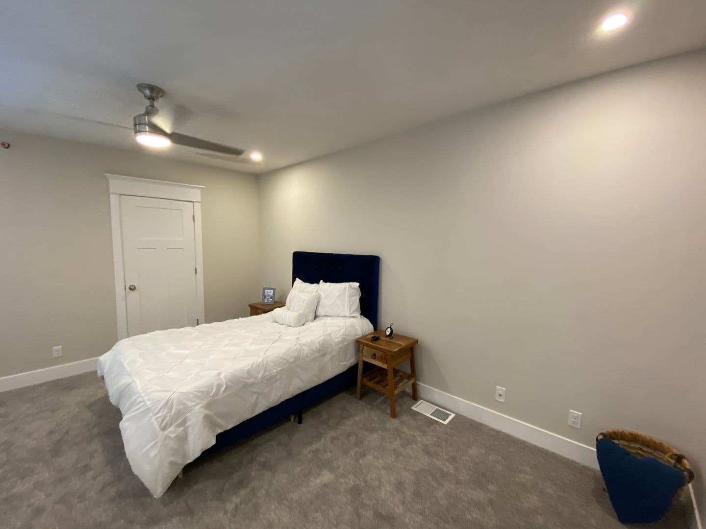 The Hinge Flats - Modern Loft in Downtown Ralston 10 of 11
