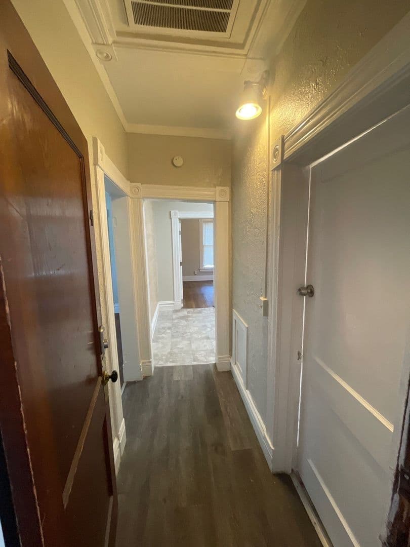 318 North 17th Street 3 of 34