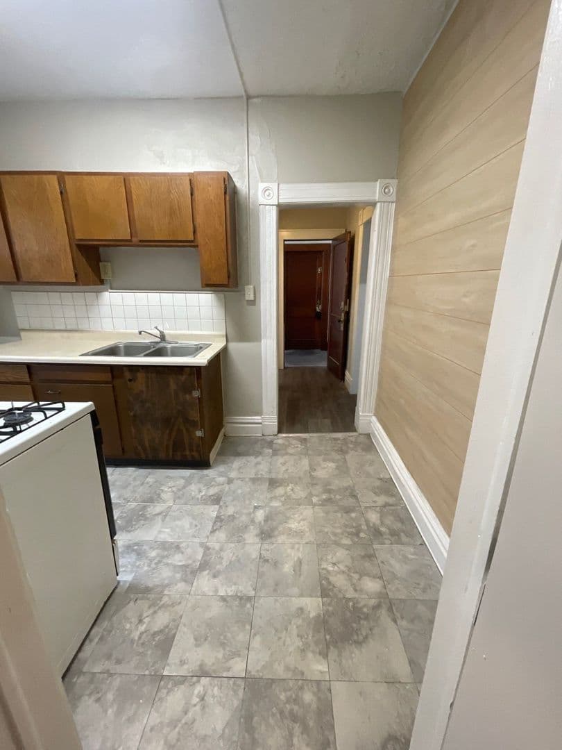 318 North 17th Street 27 of 34