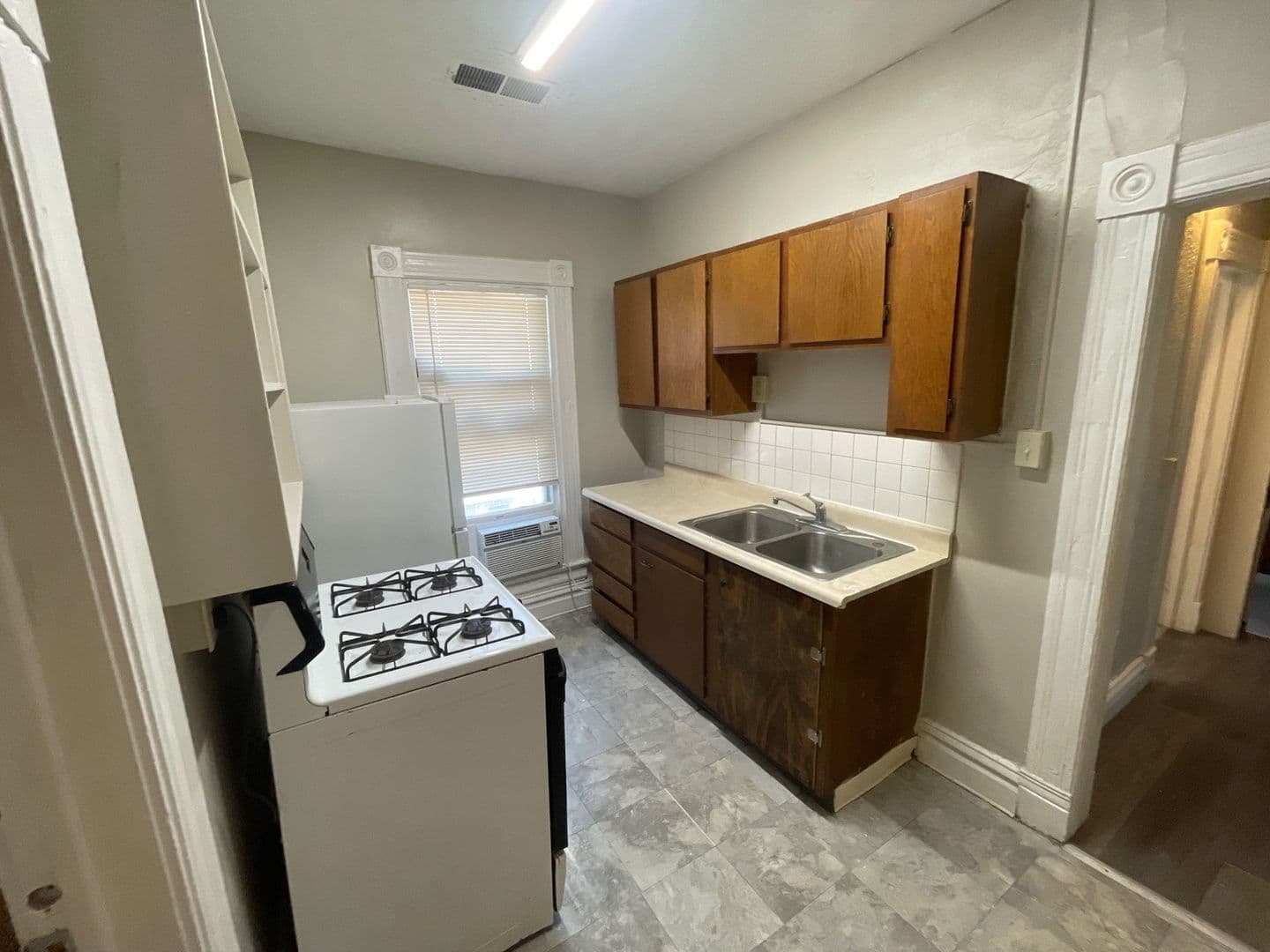 318 North 17th Street 7 of 34