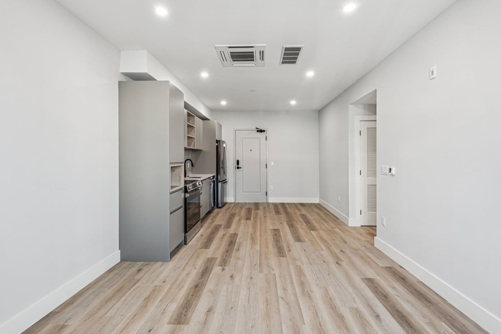 Triad Apartments 9 of 16