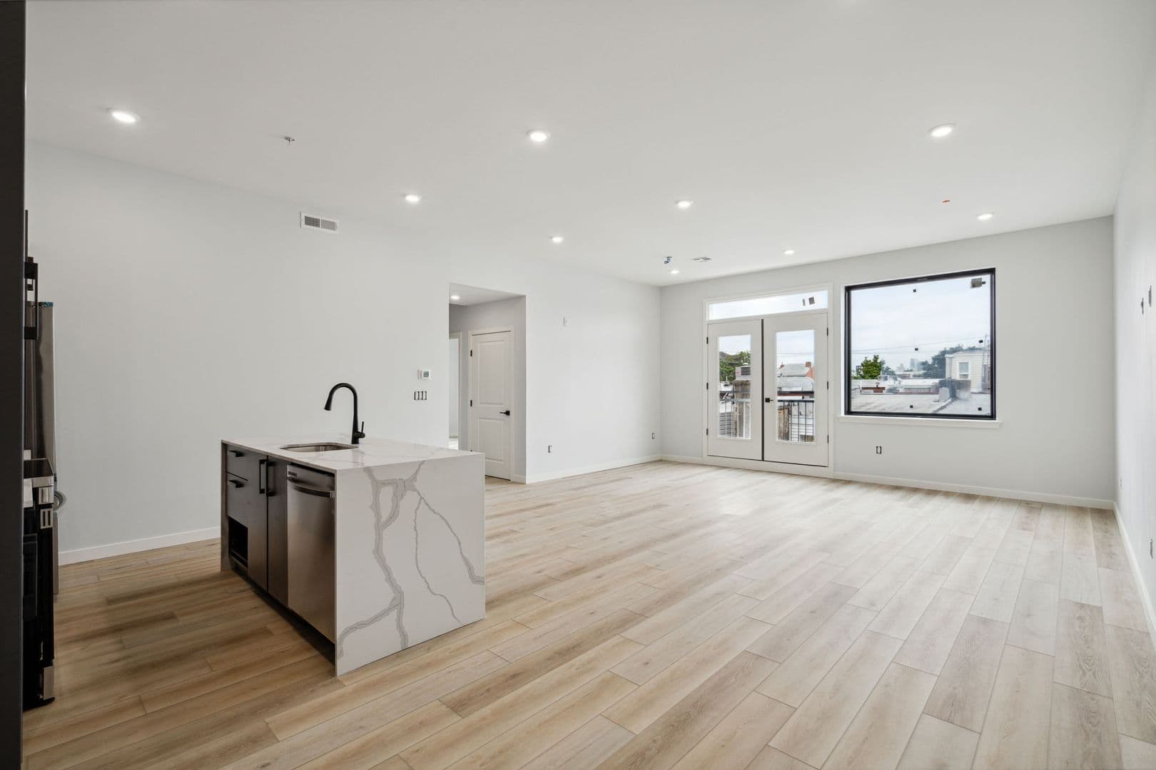 Novum Apartments 3 of 7