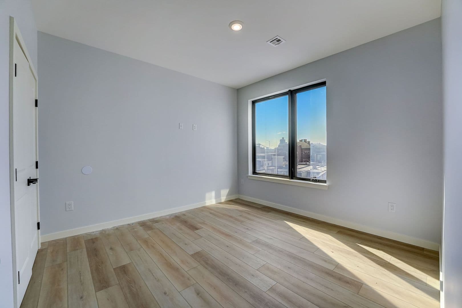 Novum Apartments 4 of 7
