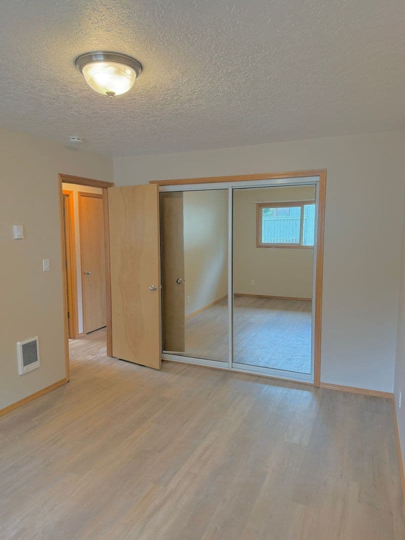 533 - Roxclif Court 13 of 15