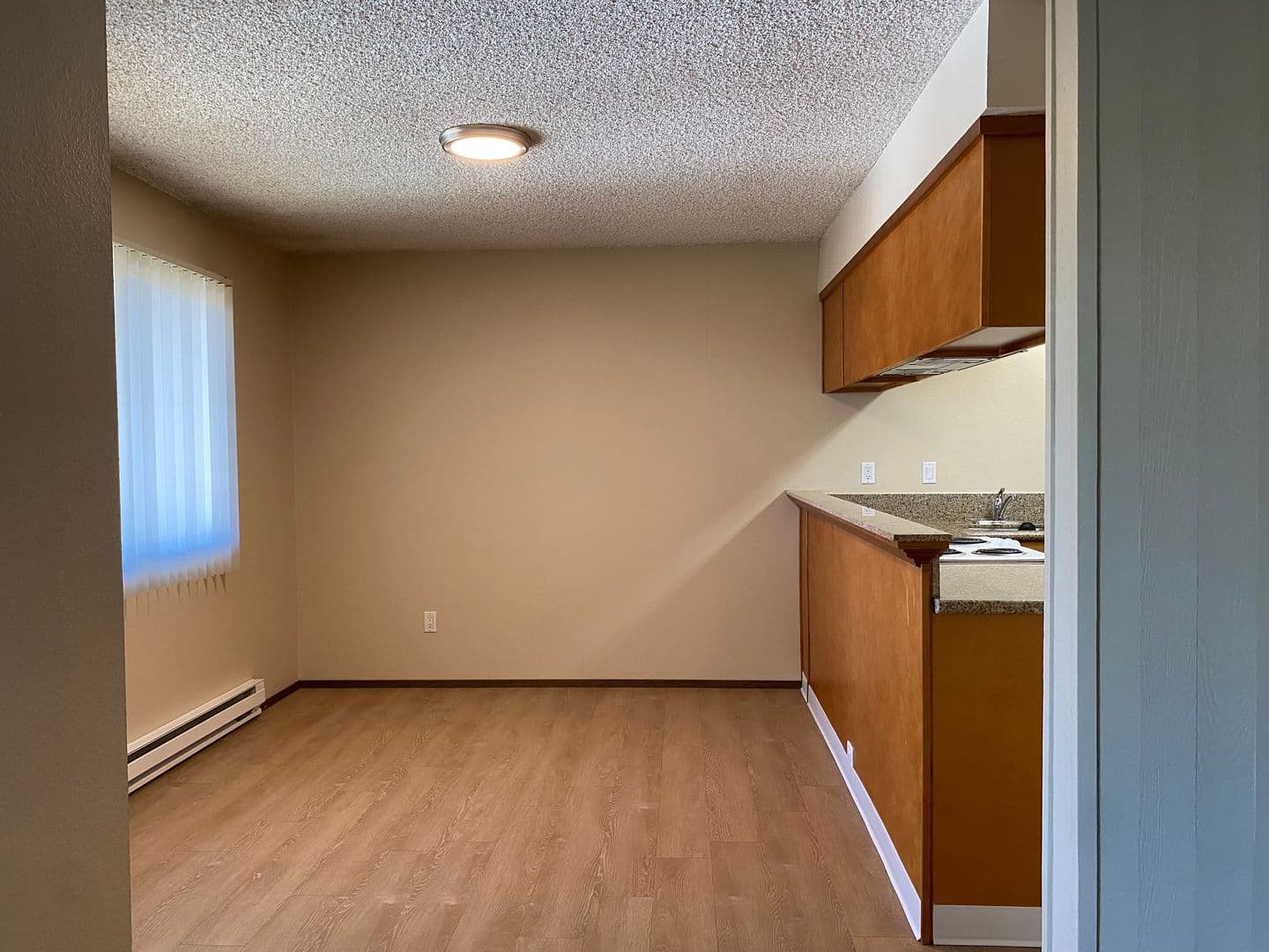 535 - Hilltop Apartments 5 of 24