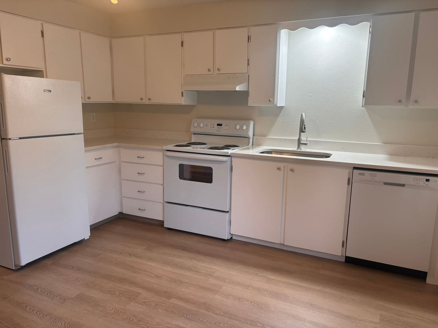640 - Fairway Village 6 of 27