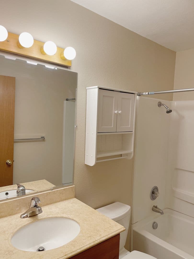 533 - Roxclif Court 6 of 11