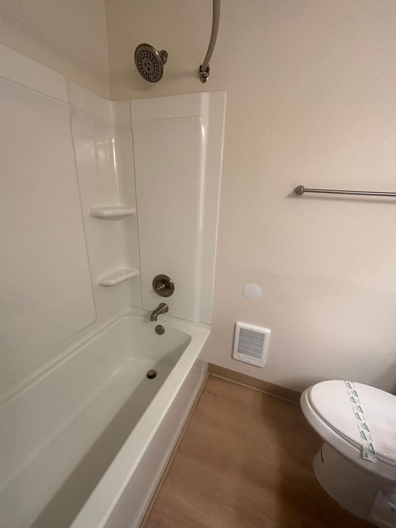 640 - Fairway Village 13 of 27