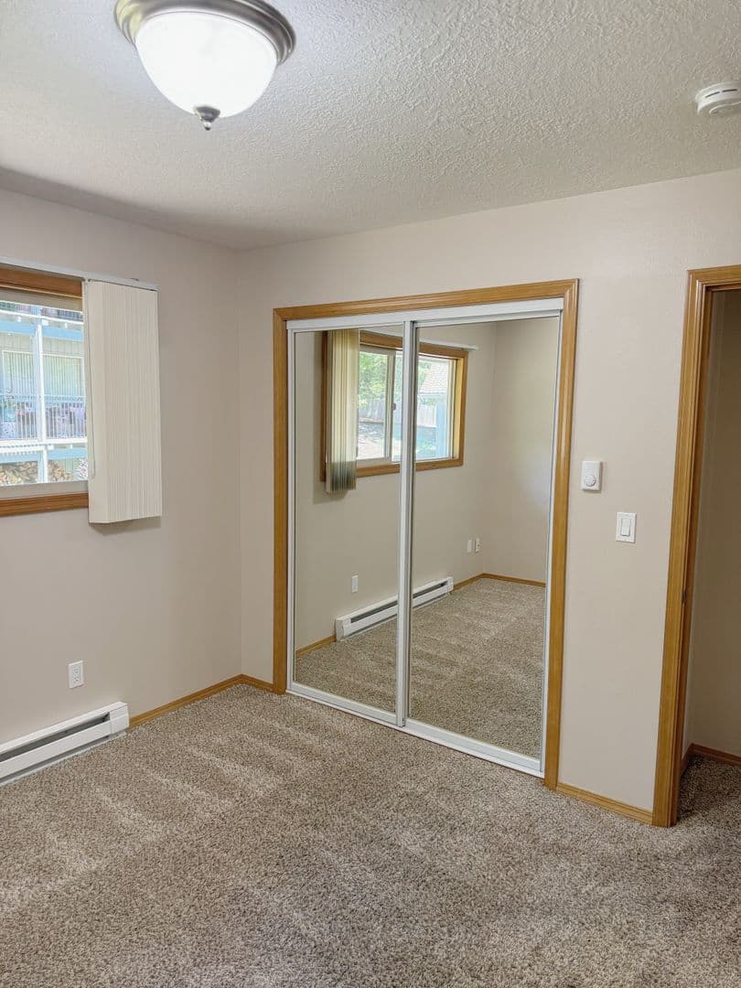 533 - Roxclif Court 8 of 16