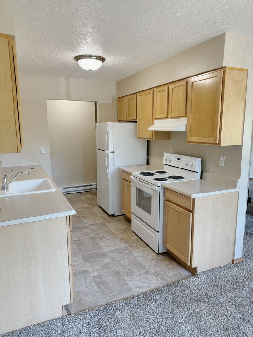 533 - Roxclif Court 7 of 16