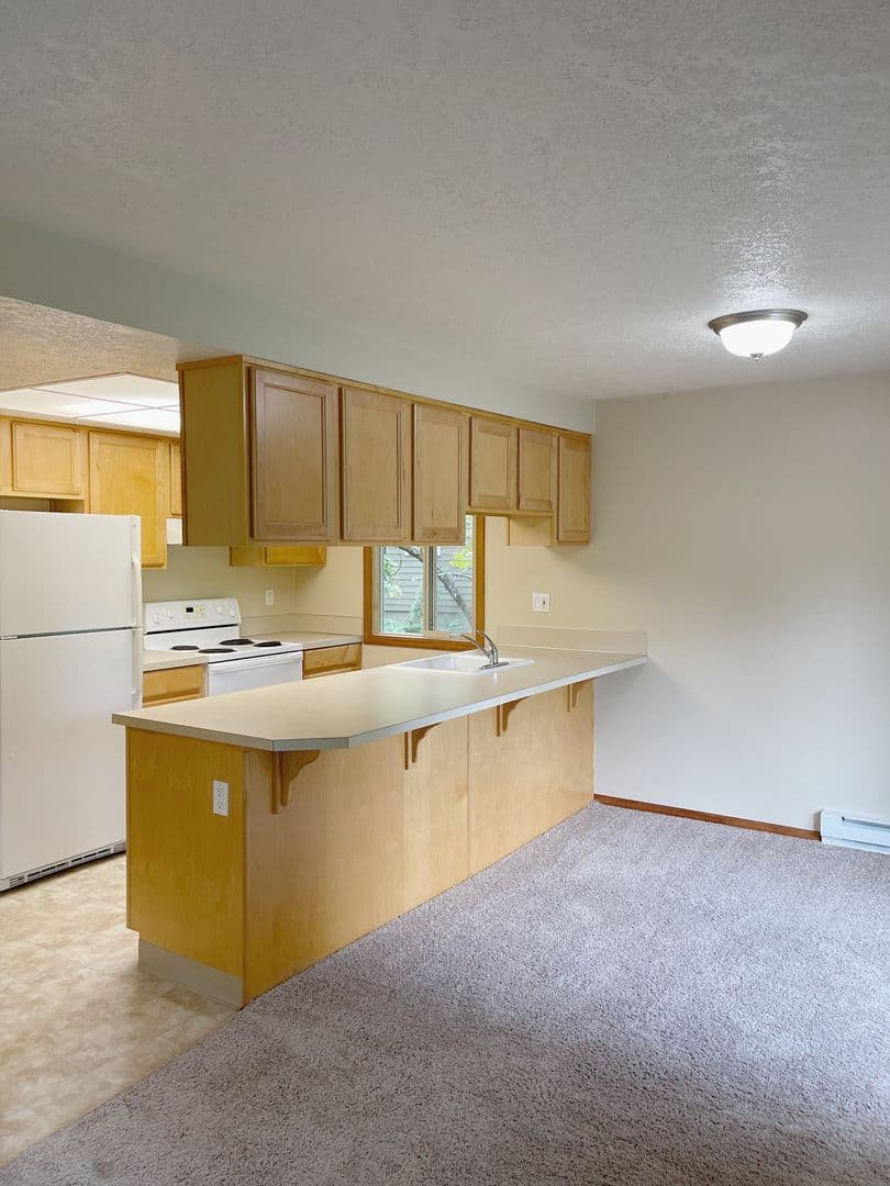 533 - Roxclif Court 5 of 10
