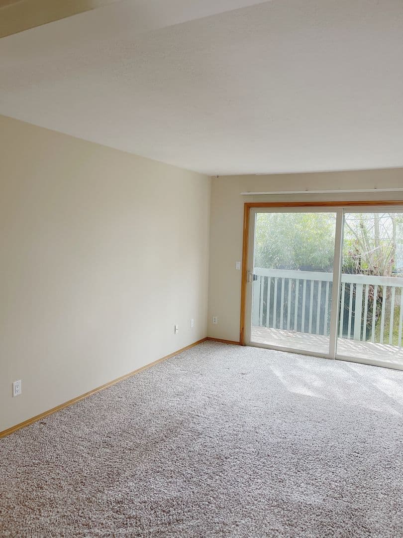 533 - Roxclif Court 5 of 11