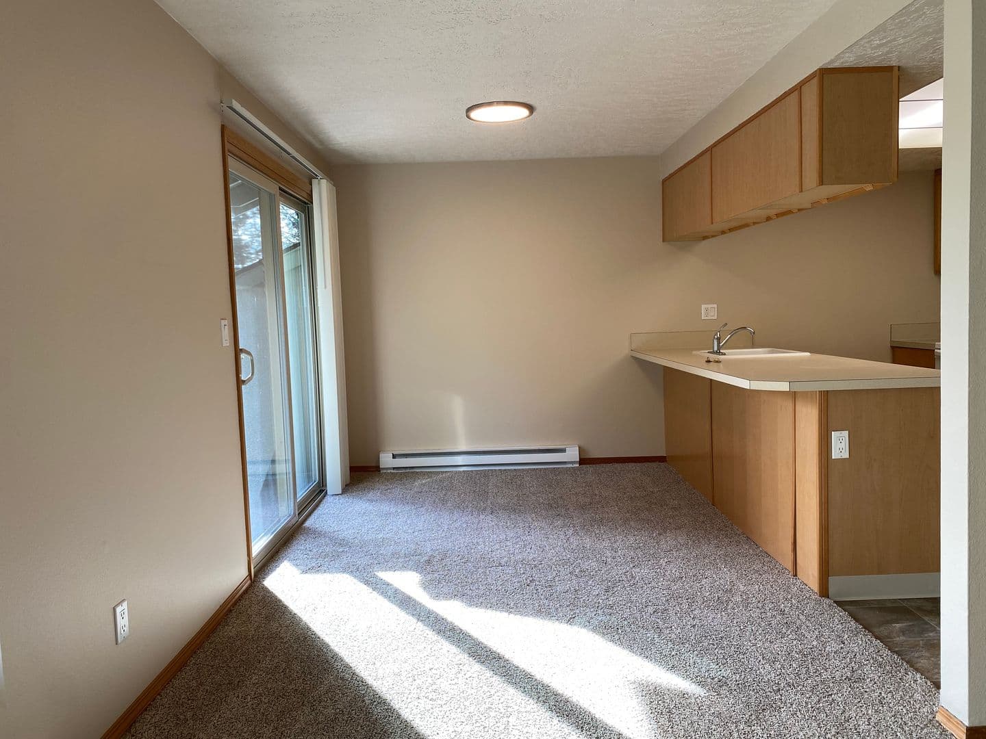 533 - Roxclif Court 4 of 16