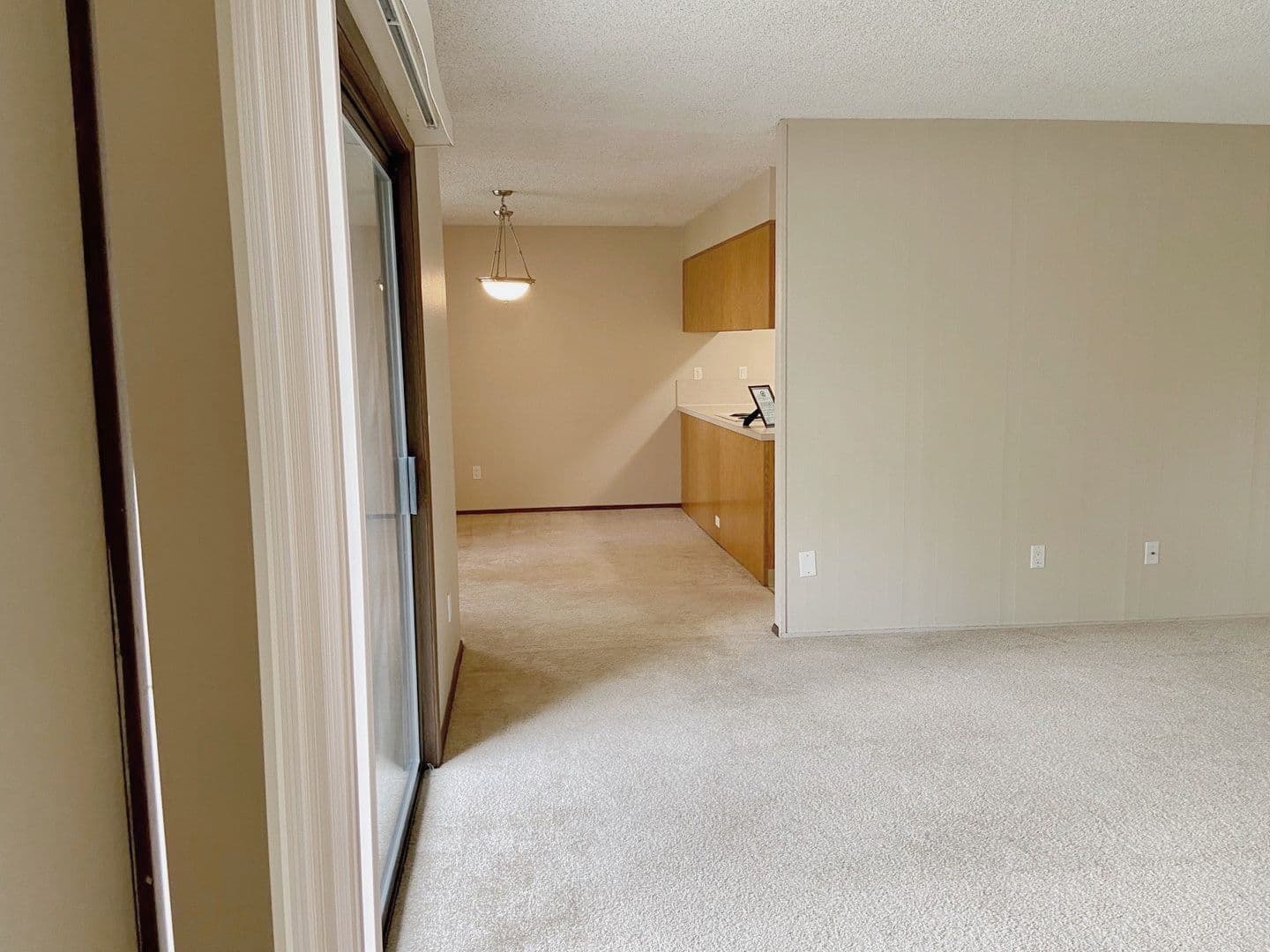 535 - Hilltop Apartments 6 of 18