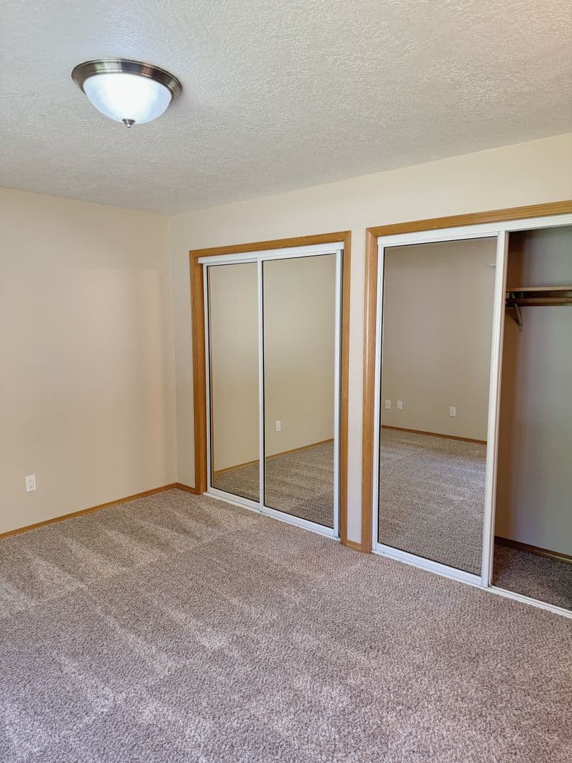 533 - Roxclif Court 9 of 16