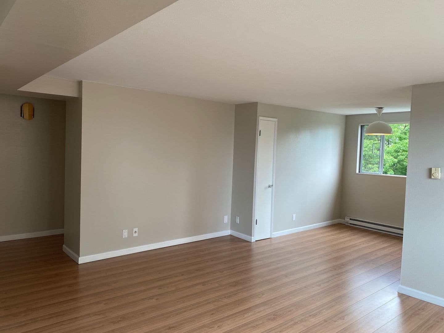 562-2020 Building 4 of 12
