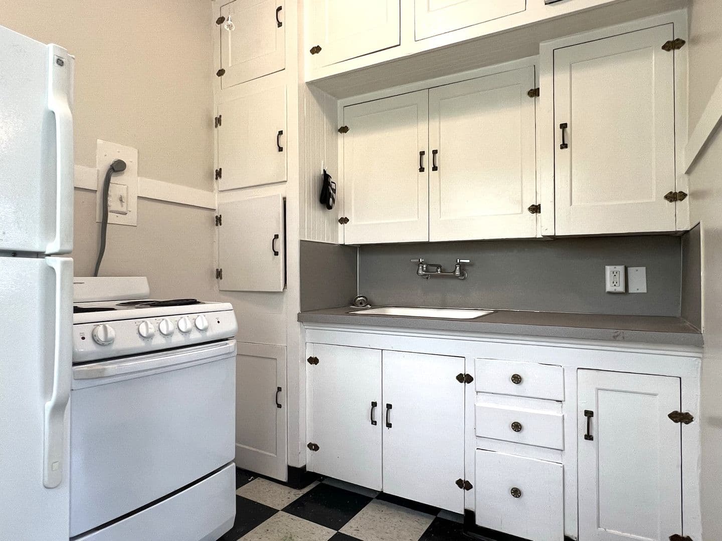 634 - Whitestone 7 of 10