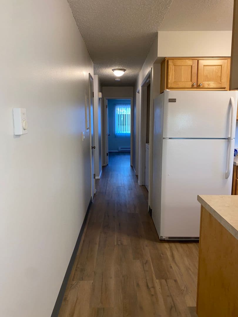 535 - Hilltop Apartments 7 of 19