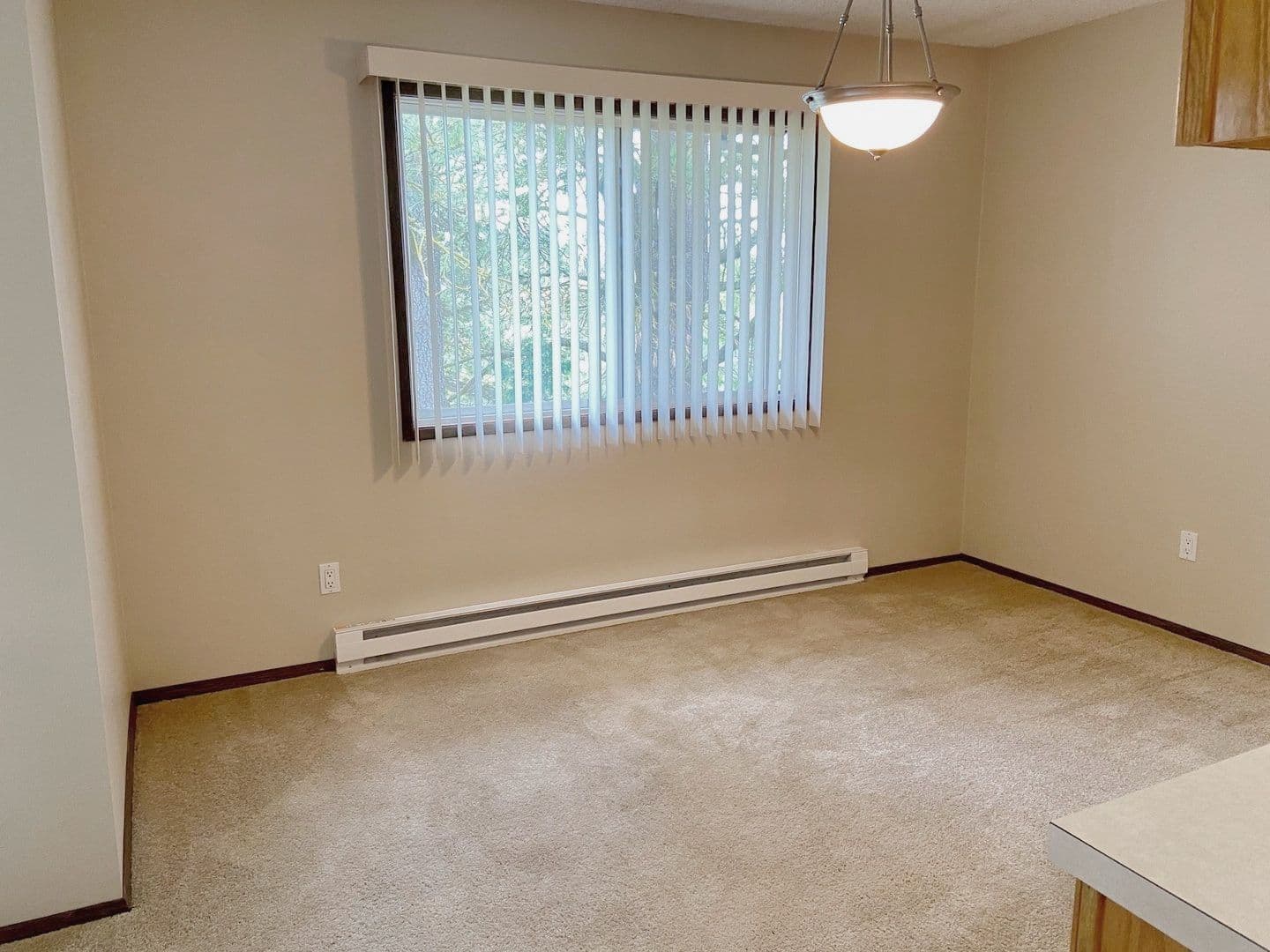 535 - Hilltop Apartments 4 of 18