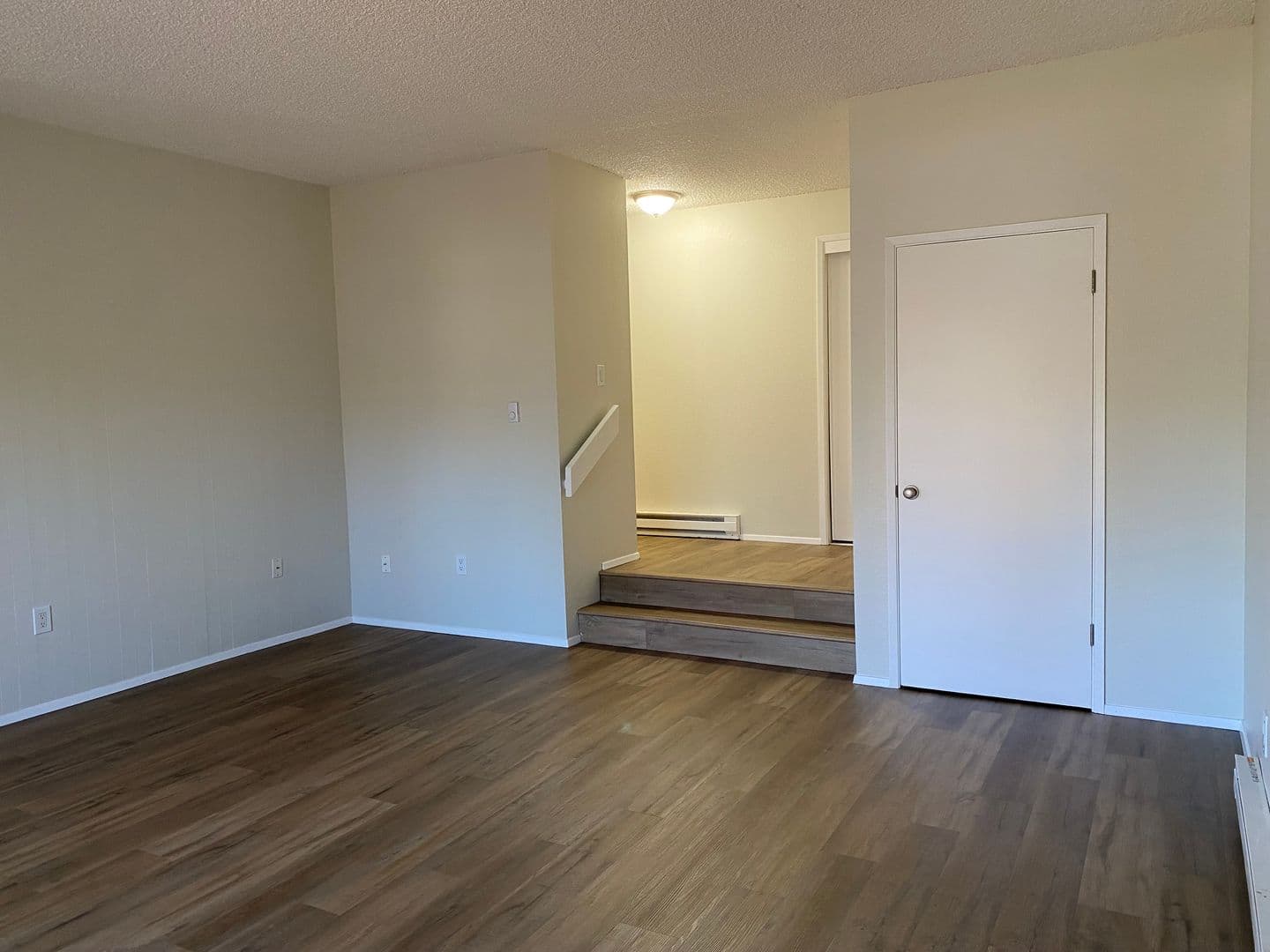 535 - Hilltop Apartments 10 of 25