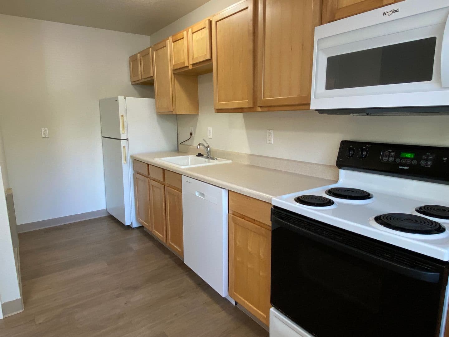 532 - Garden Court 6 of 16