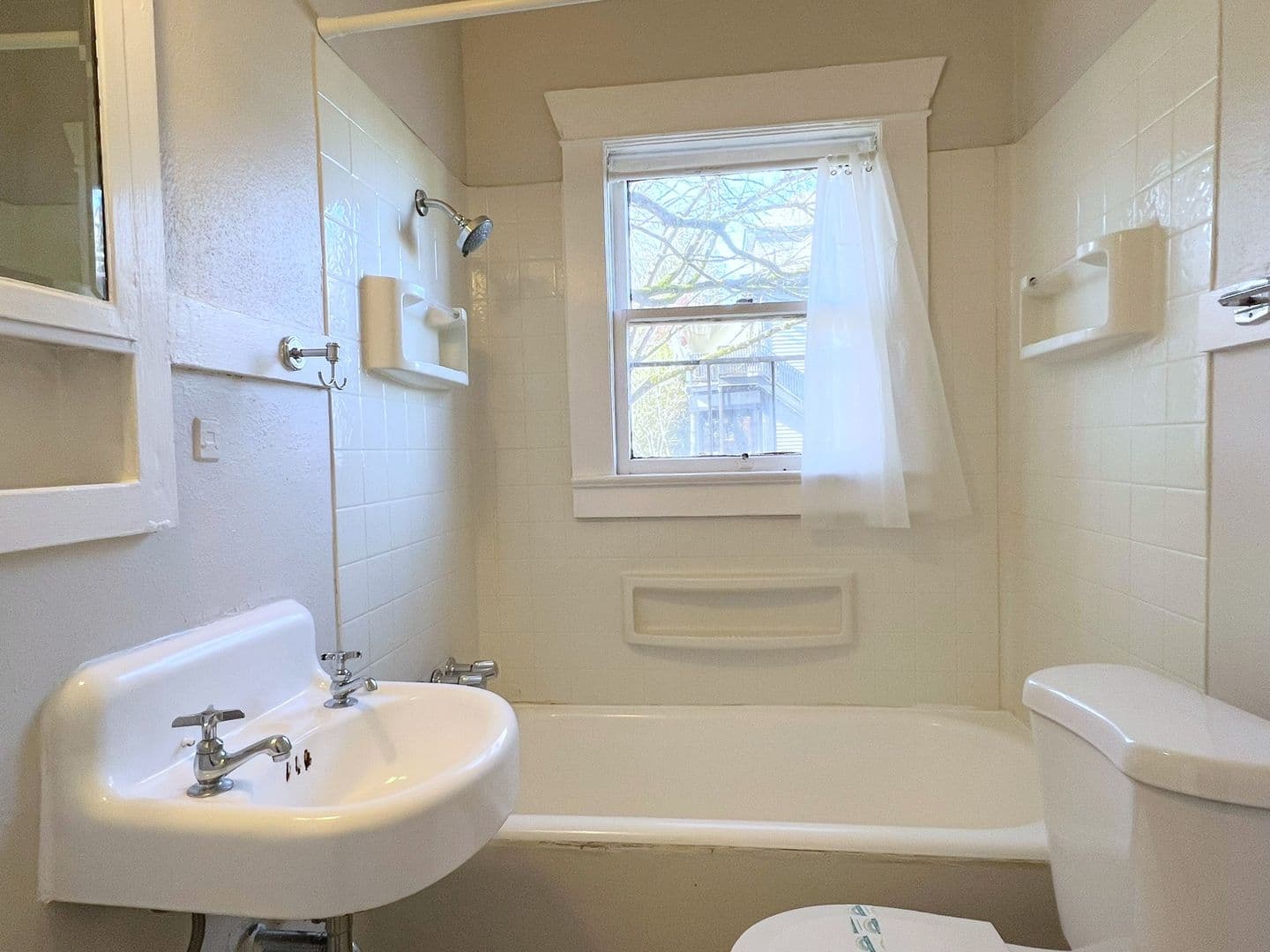 634 - Whitestone 9 of 9
