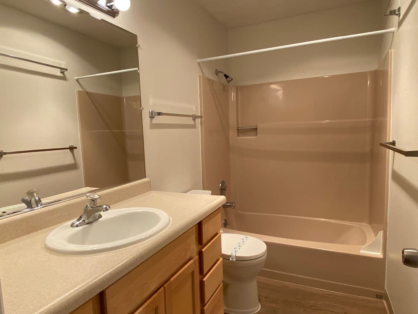 532 - Garden Court 7 of 16