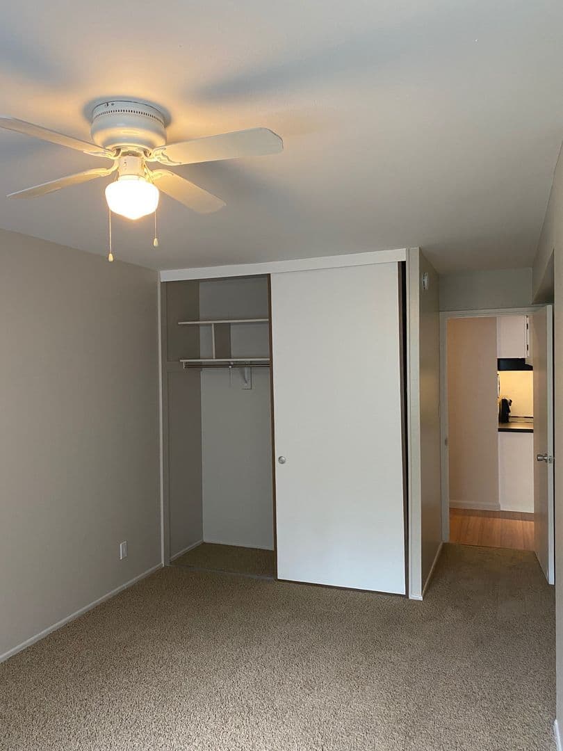 562-2020 Building 8 of 10