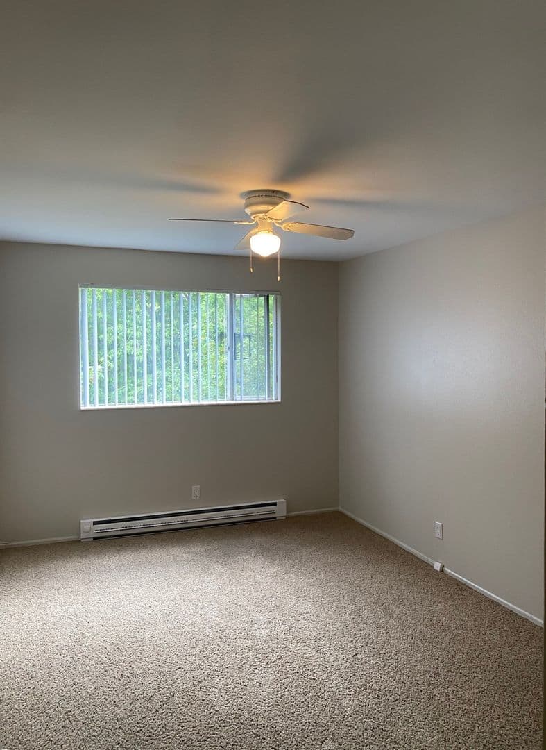 562-2020 Building 7 of 10