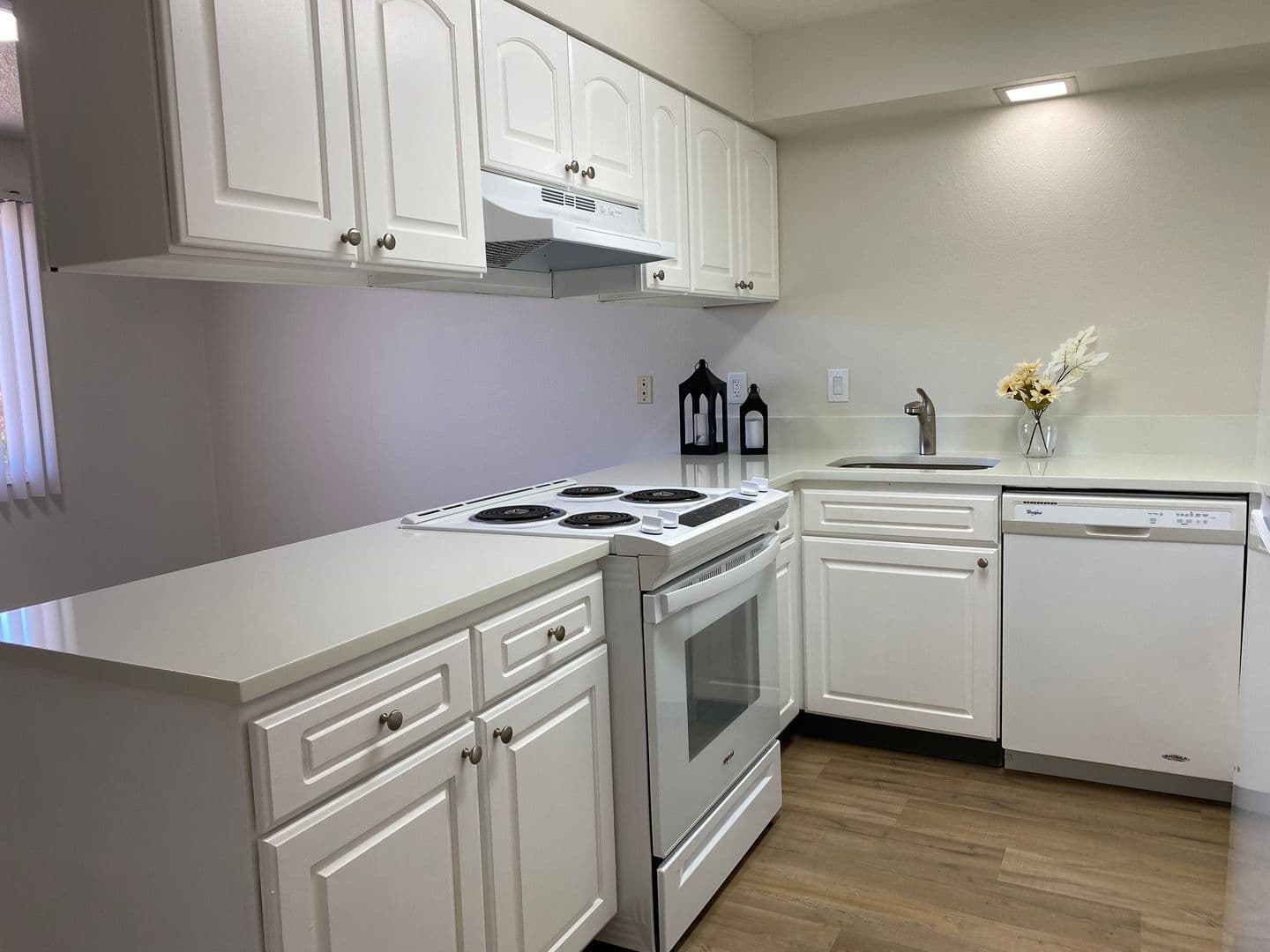 535 - Hilltop Apartments 2 of 25