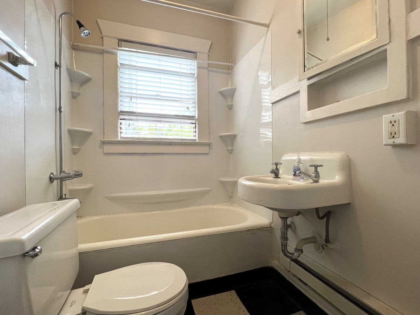 634 - Whitestone 9 of 10