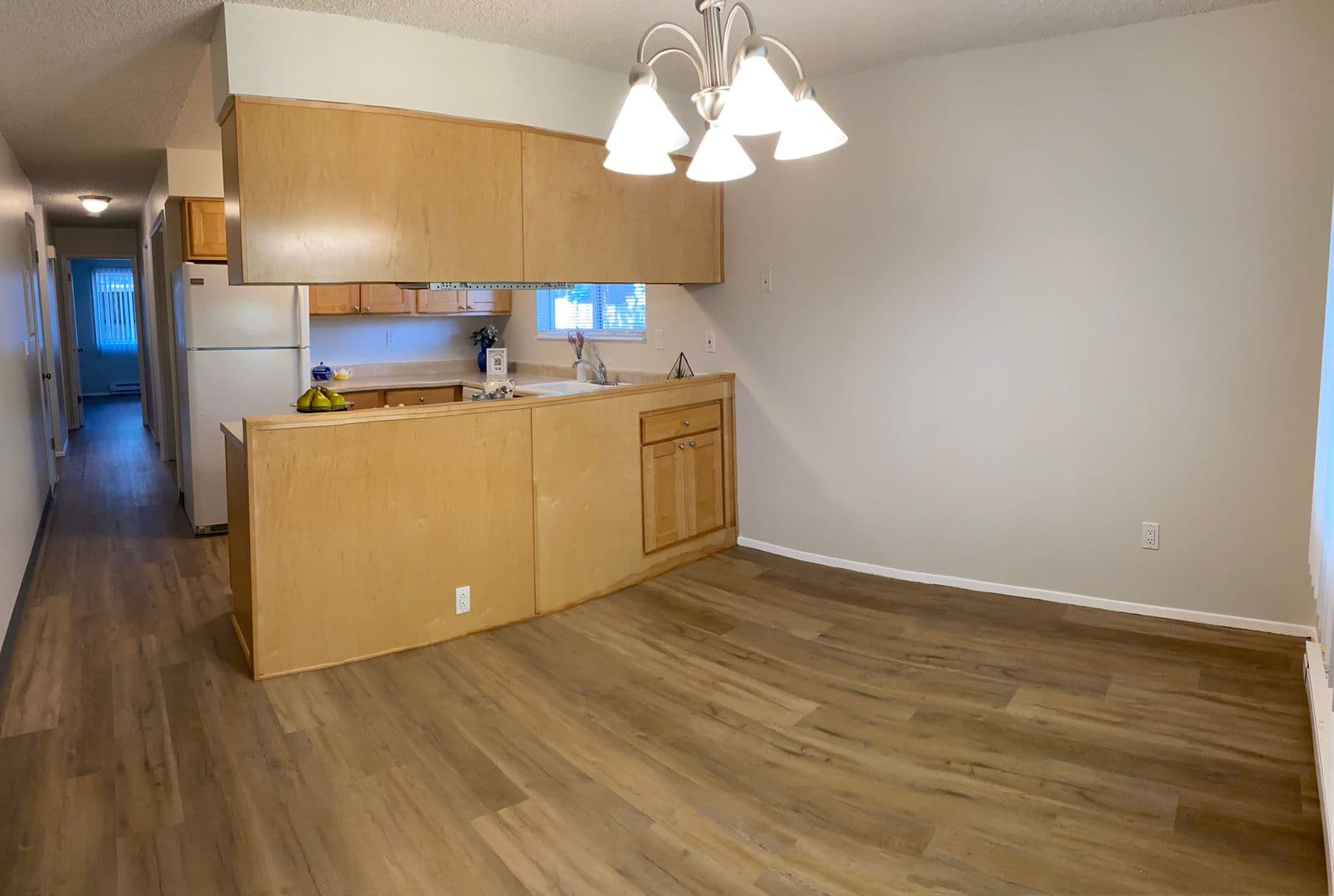 535 - Hilltop Apartments 2 of 19