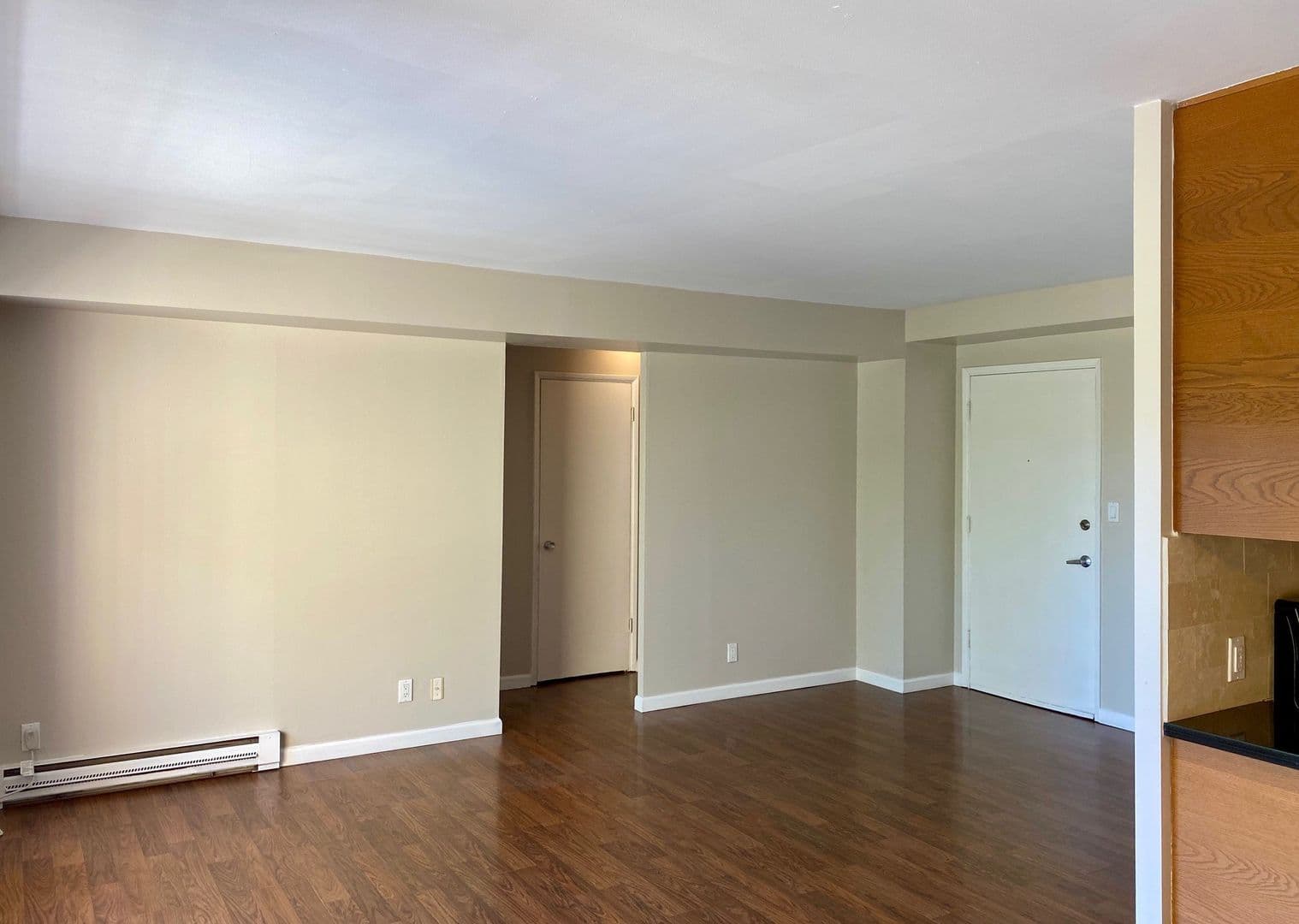 562-2020 Building 6 of 10