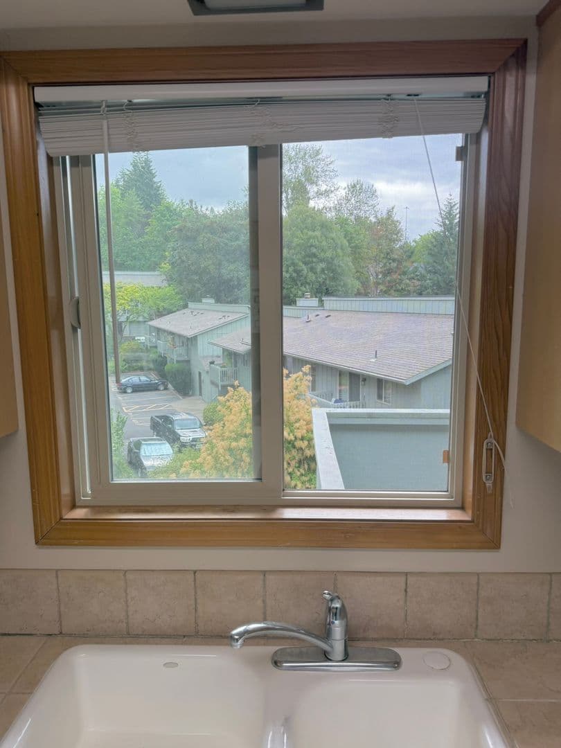 533 - Roxclif Court 7 of 15