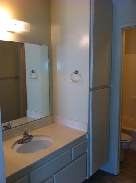 1 BEDROOM HESPERIA APARTMENT 6 of 6