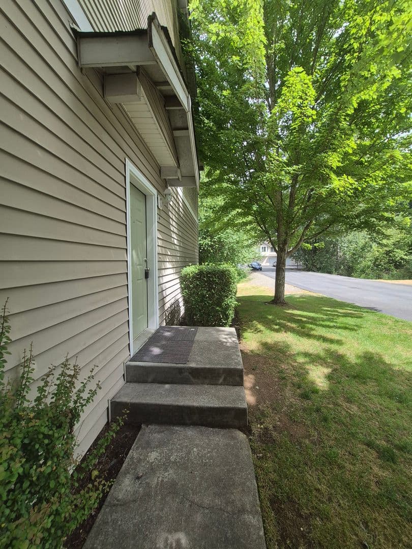 BALLOU ESTATES 2 of 13