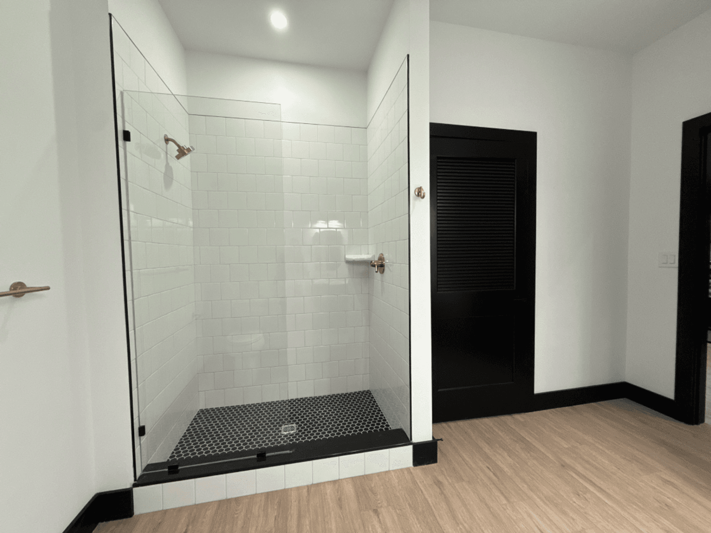 Watermark Residences 3 of 5