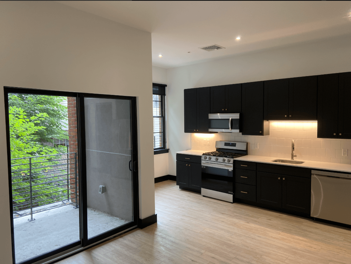 Watermark - North Tower - Building 1 2 of 9