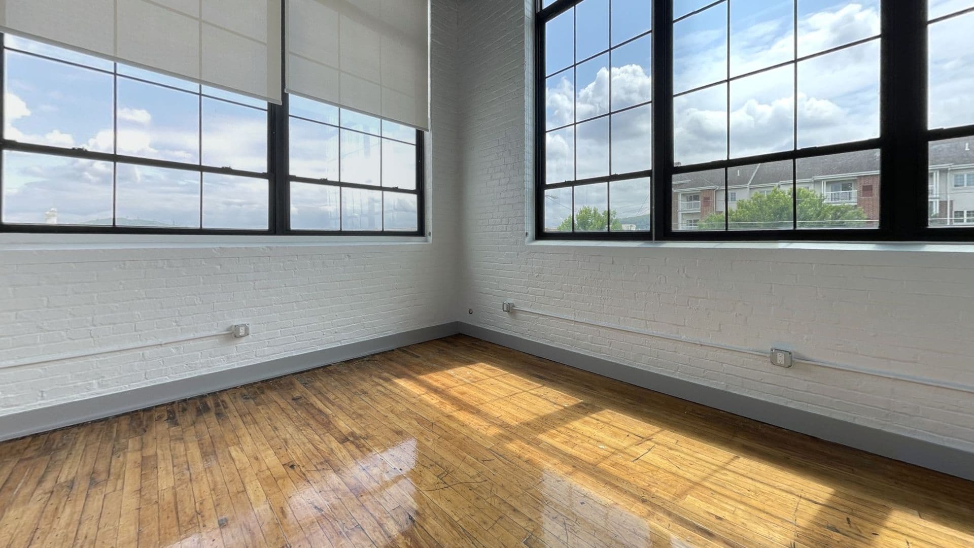 Laros Lofts - Residential 3 of 4