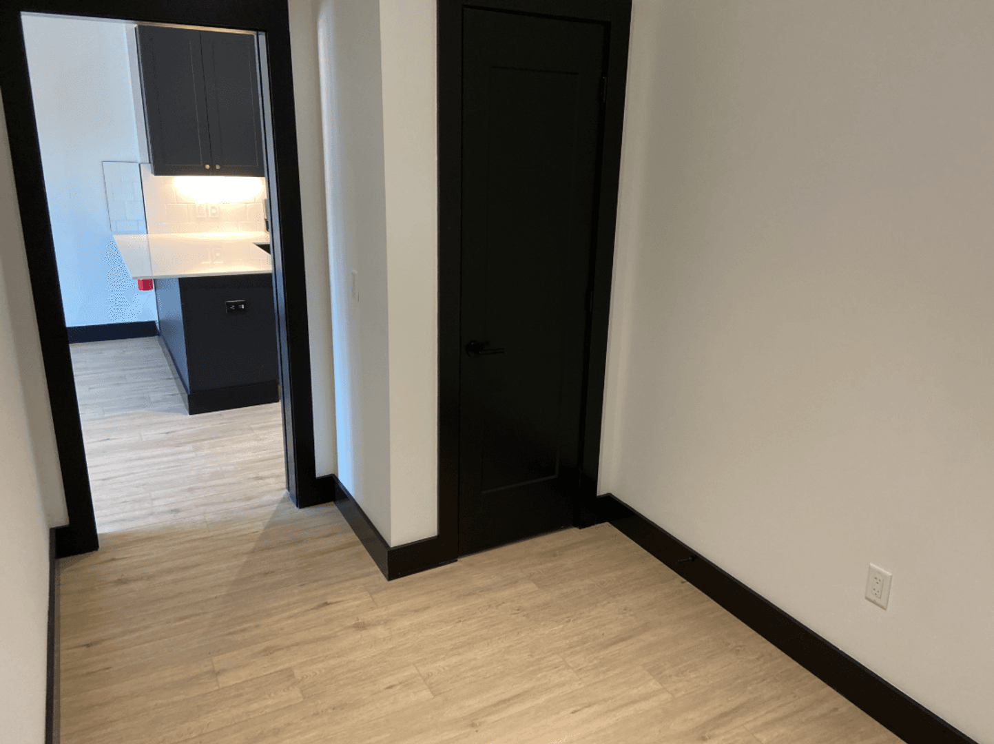 Watermark - North Tower - Building 1 9 of 12