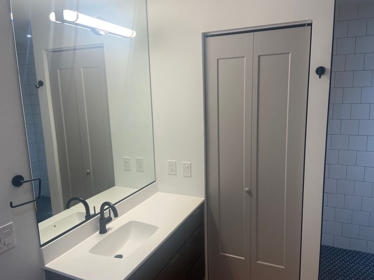 Laros Lofts - Residential 8 of 10
