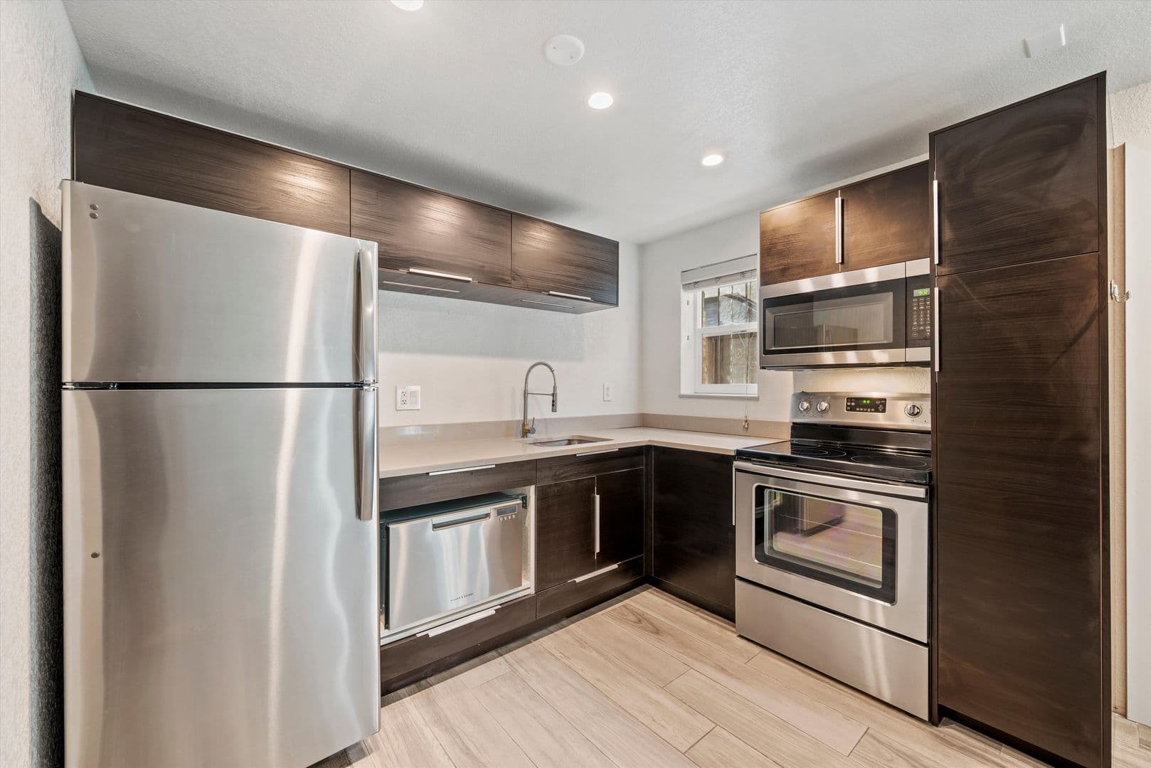 1275 Colorado Blvd #6 5 of 8