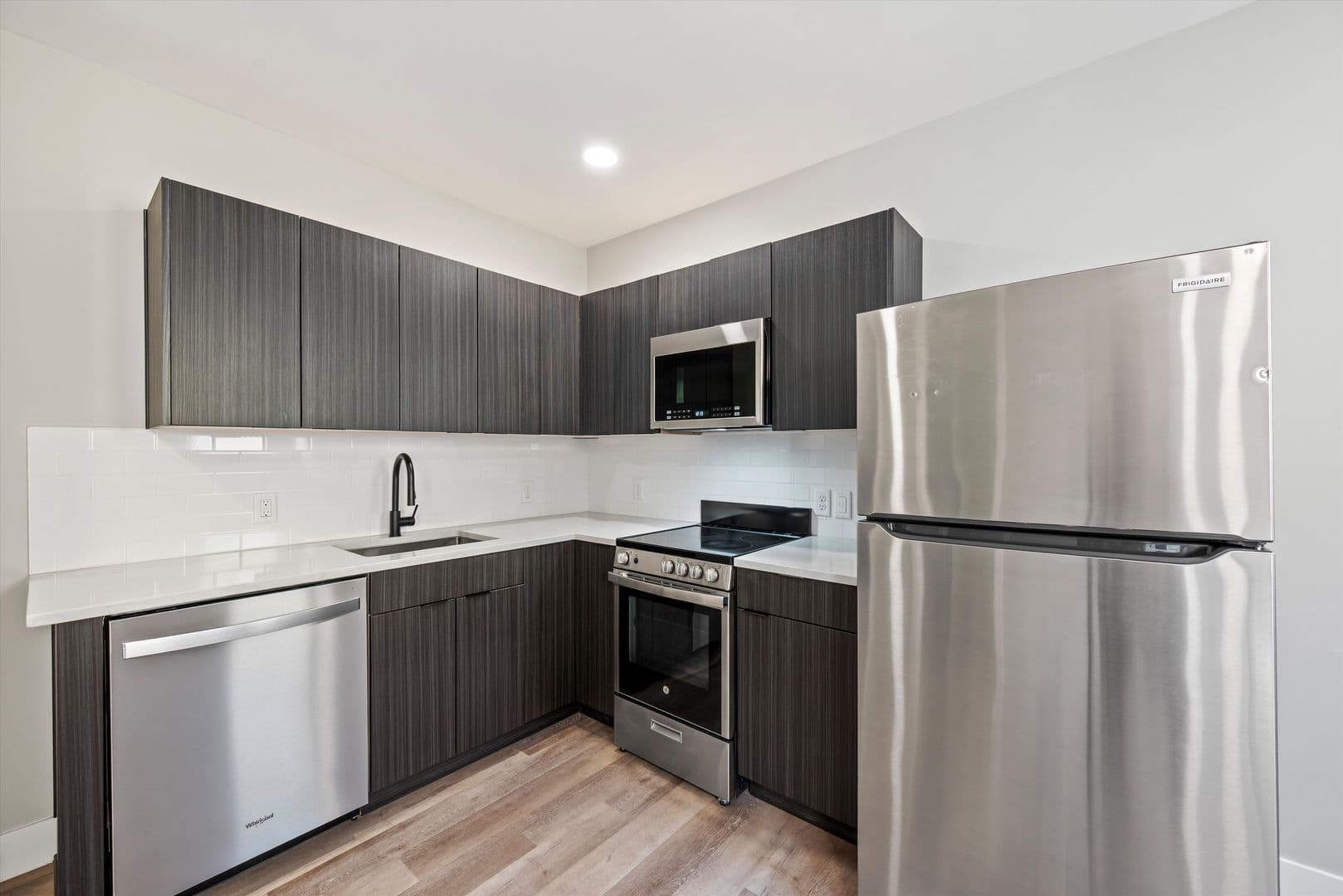 1440 N Clarkson St 7 of 13