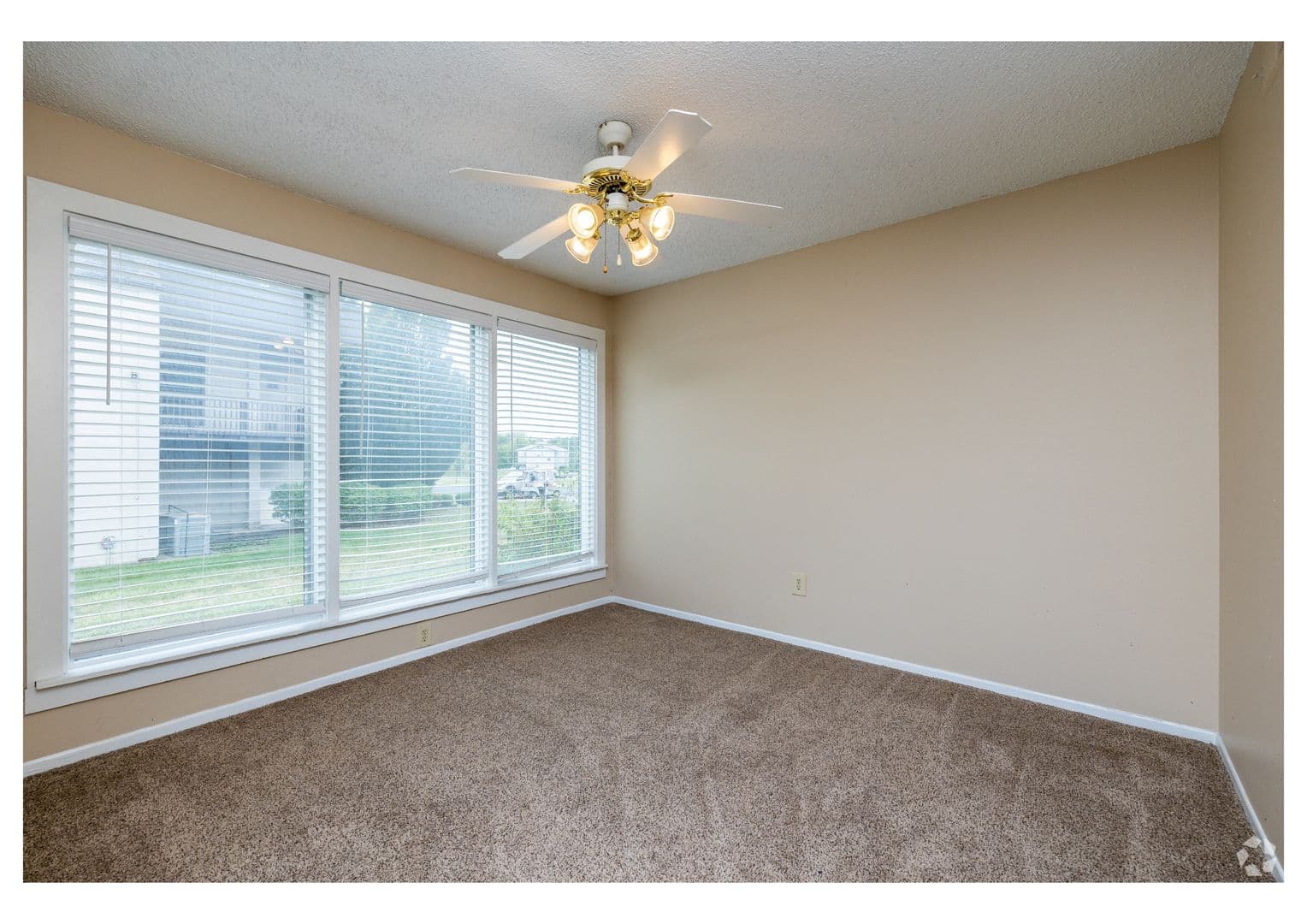 Emerald Hills Apartments 3 of 13