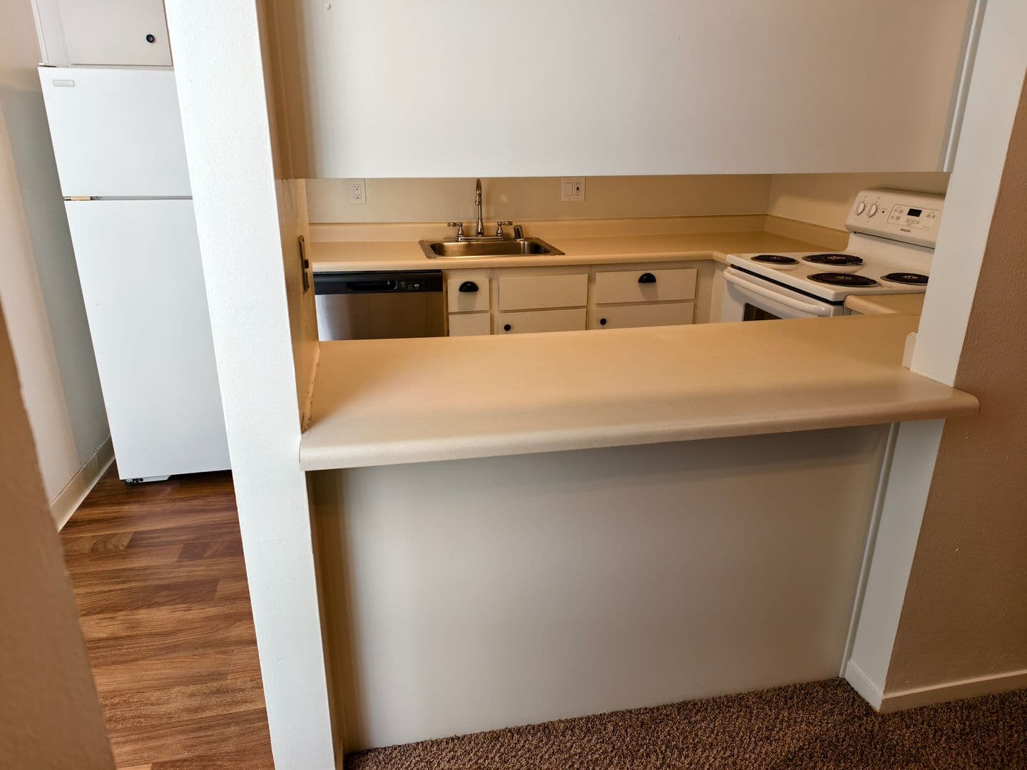 Governors Square Apartments 16 of 16