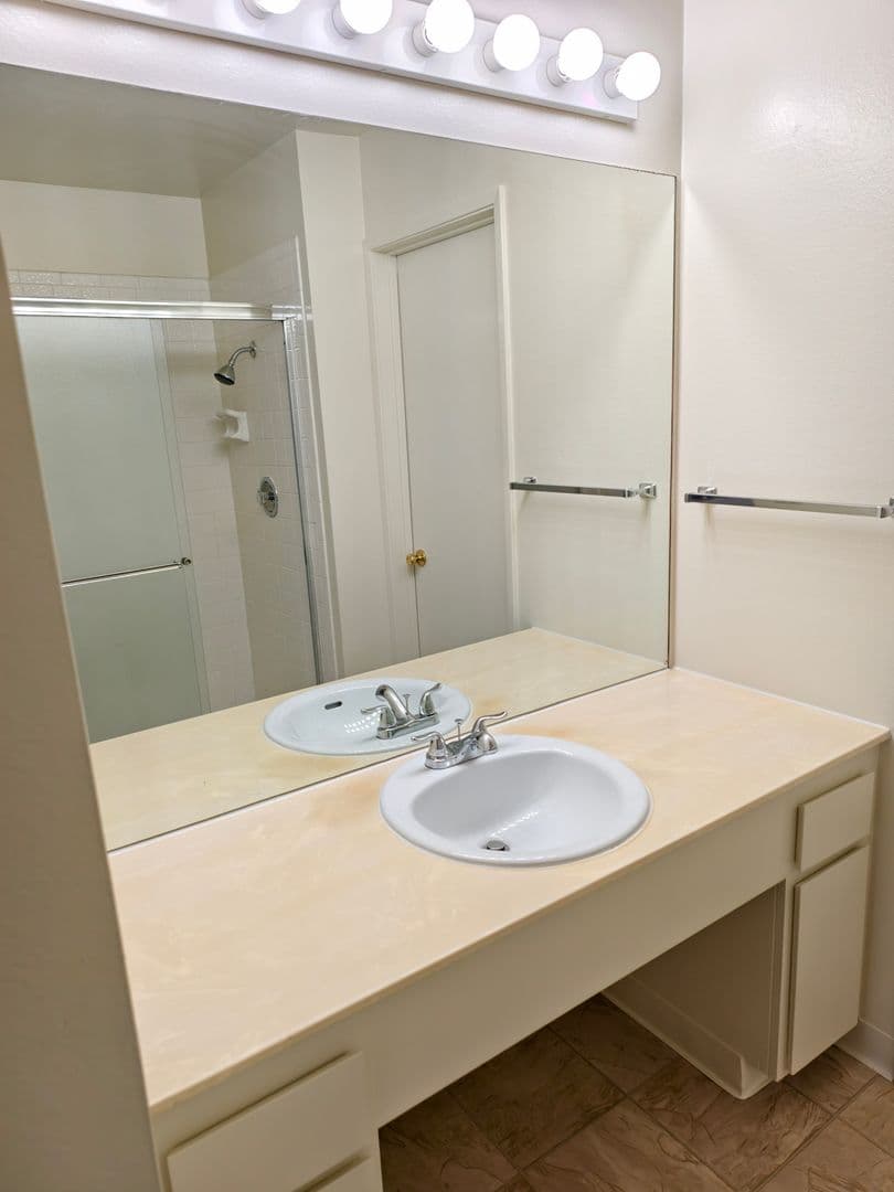 Governors Square Apartments 11 of 24
