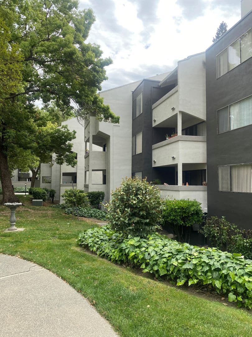 Governors Square Apartments 45 of 114