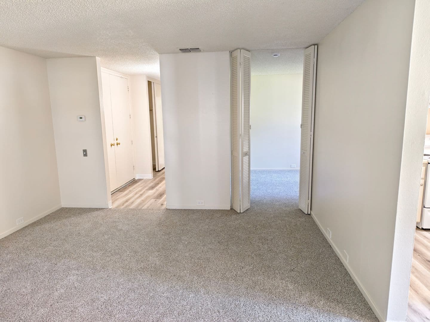 Governors Square Apartments 56 of 114