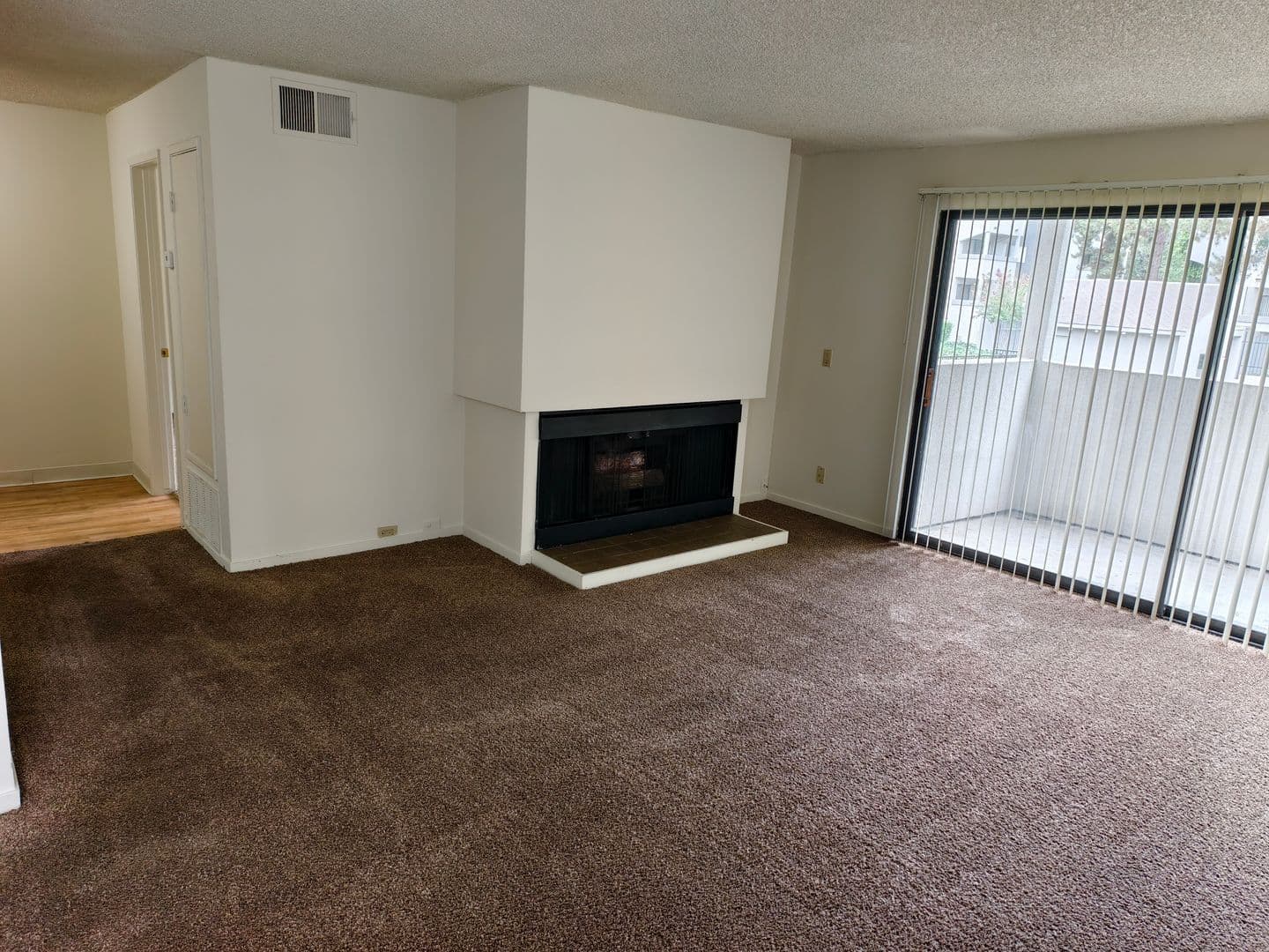 Governors Square Apartments 25 of 114