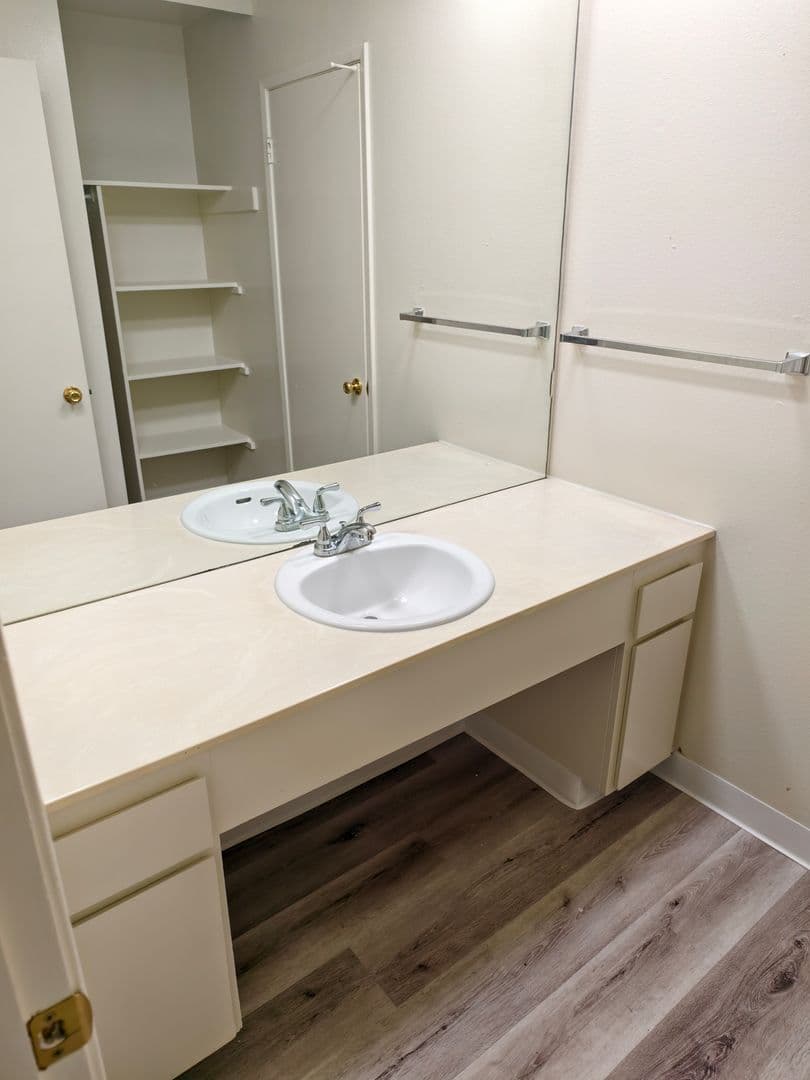 Governors Square Apartments 12 of 12